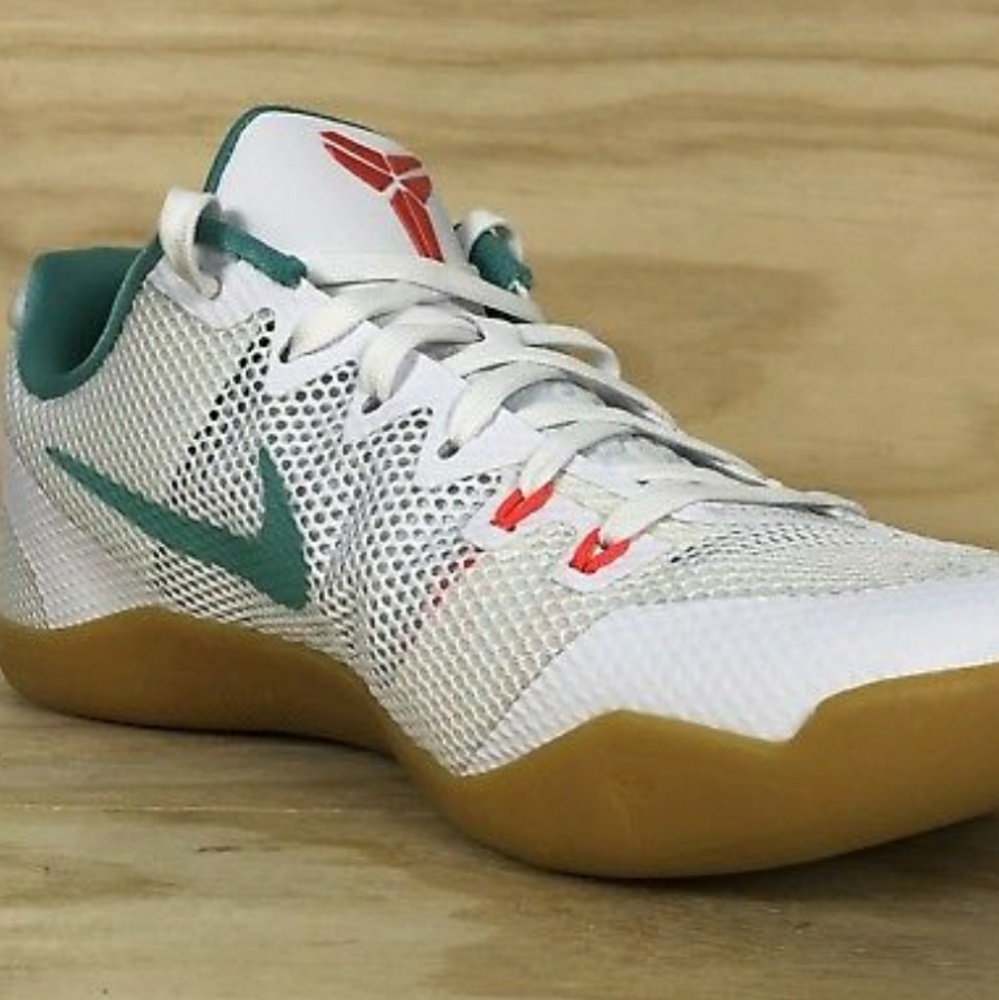Nike Kobe XI Basketball Shoes